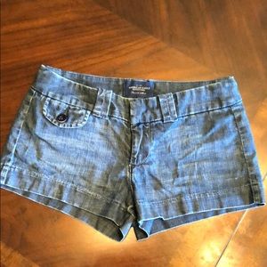 American Eagle “favorite short”